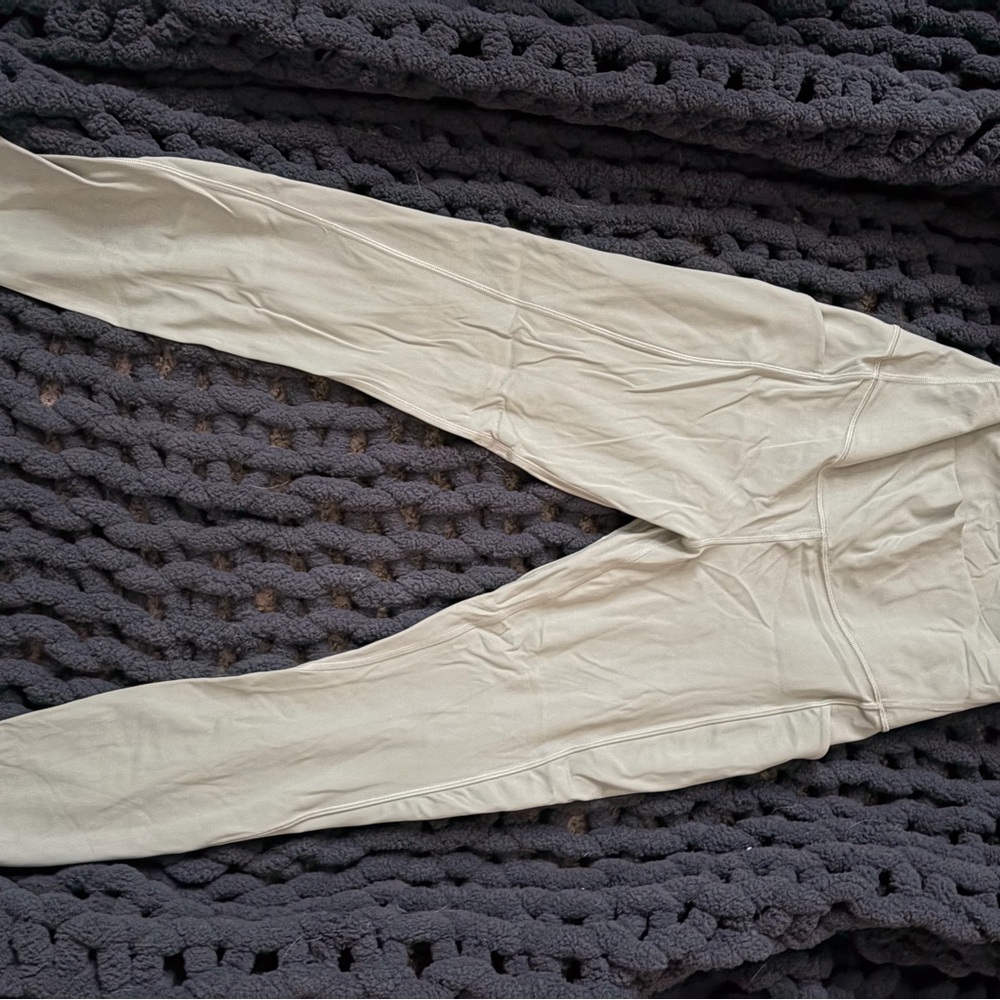 Light green align leggings with pockets